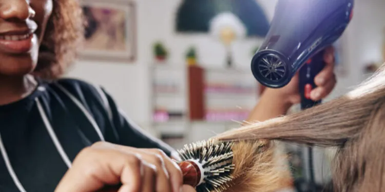 10 Best Grants for Self Employed Hairdressers and Beauty Salons